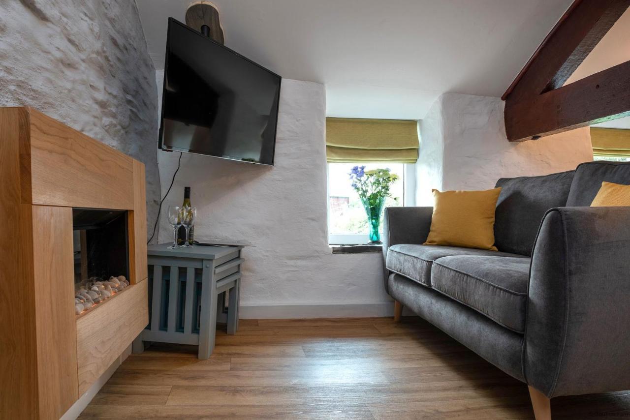 Dog Friendly Cottage, Geufron Farm Near Tywyn Bryn-crug Extérieur photo